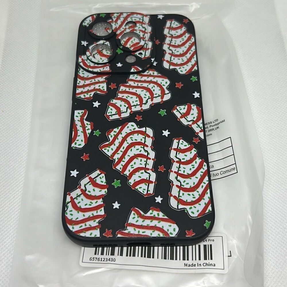 iPhone 14 Pro Phone Case Christmas Tree Snack Cake